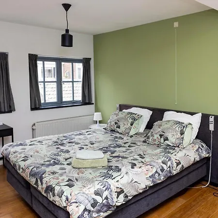 La Charrette טילבורג