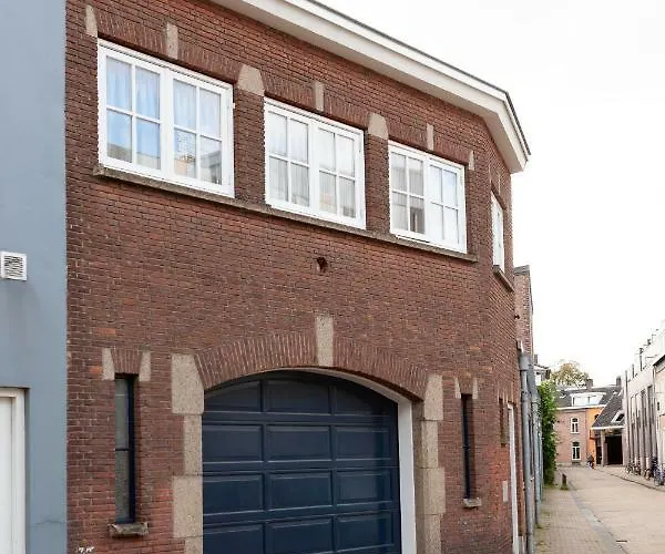 La Charrette Apartman Tilburg